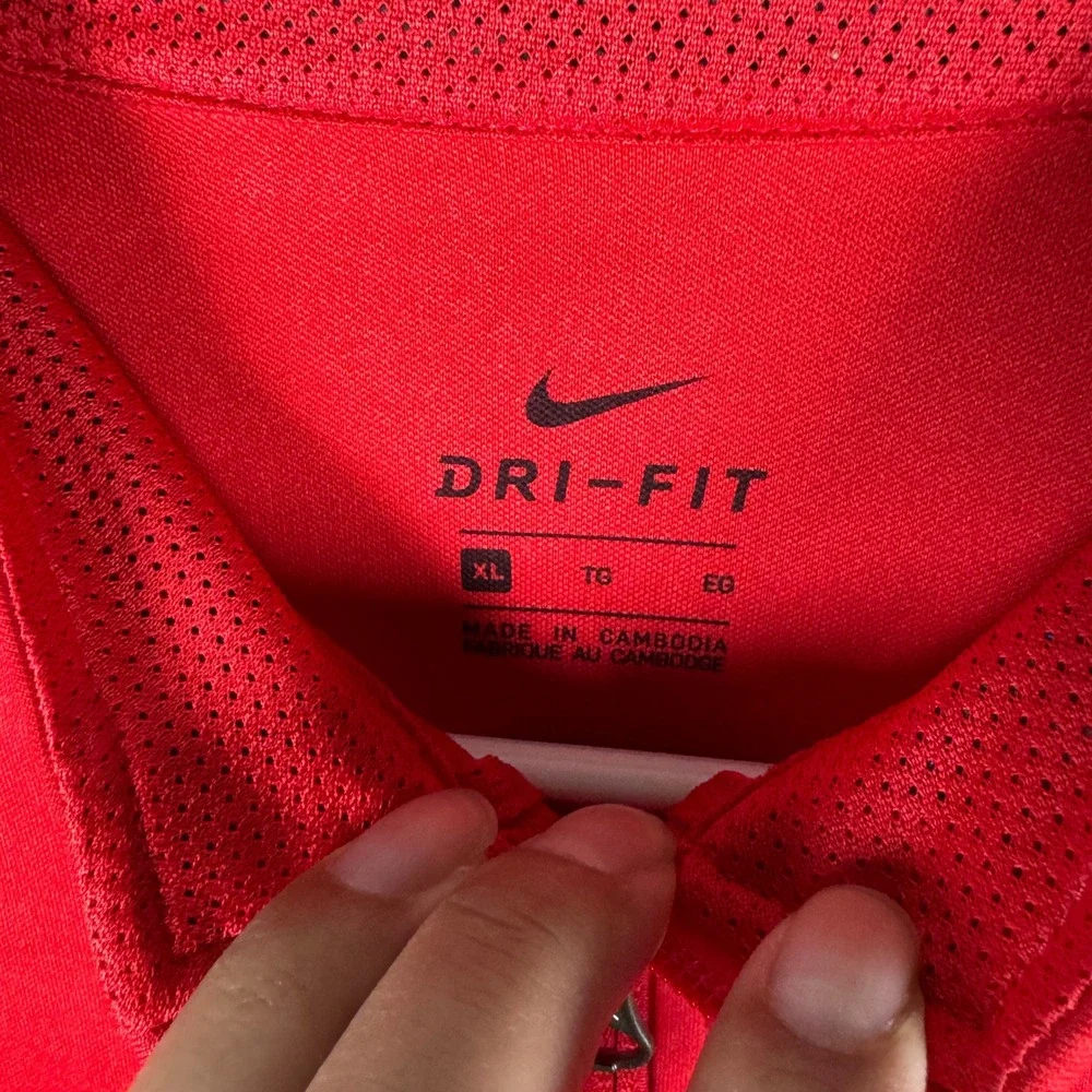 Nike Liverpool FC Kids Red Dri-FIT‎ Soccer Track Jacket XL Youth World Cup
